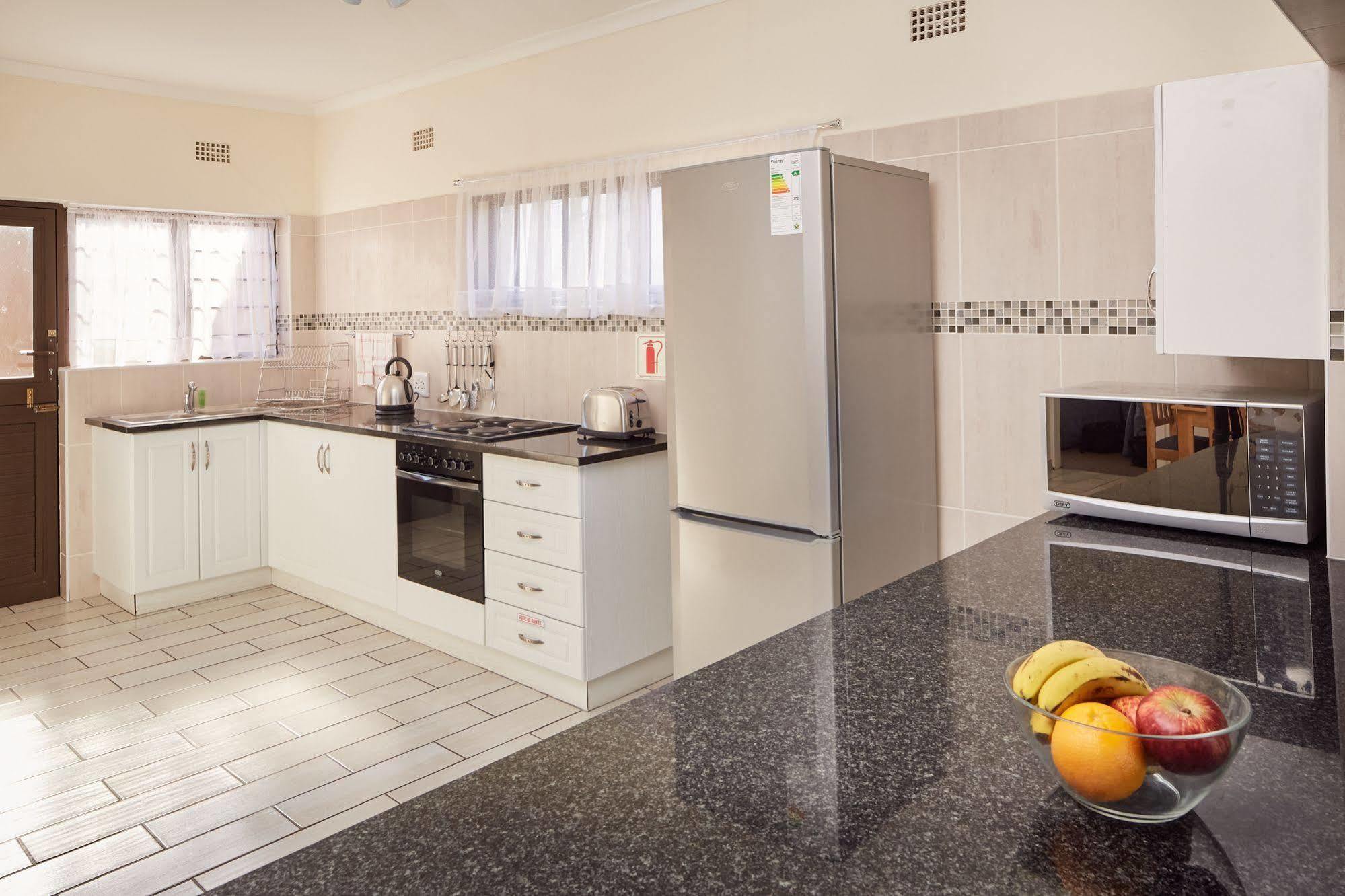 First Group Club Hacienda Apartment Shelly Beach Exterior foto